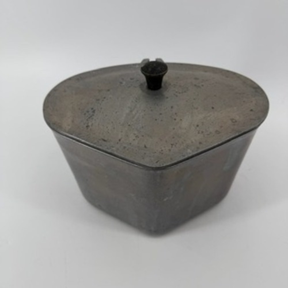 Vintage Club Aluminum Heart Shaped Pot with Lid Silver Cast Retro Cookware USA